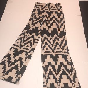 ⭐️High waisted flow pant⭐️